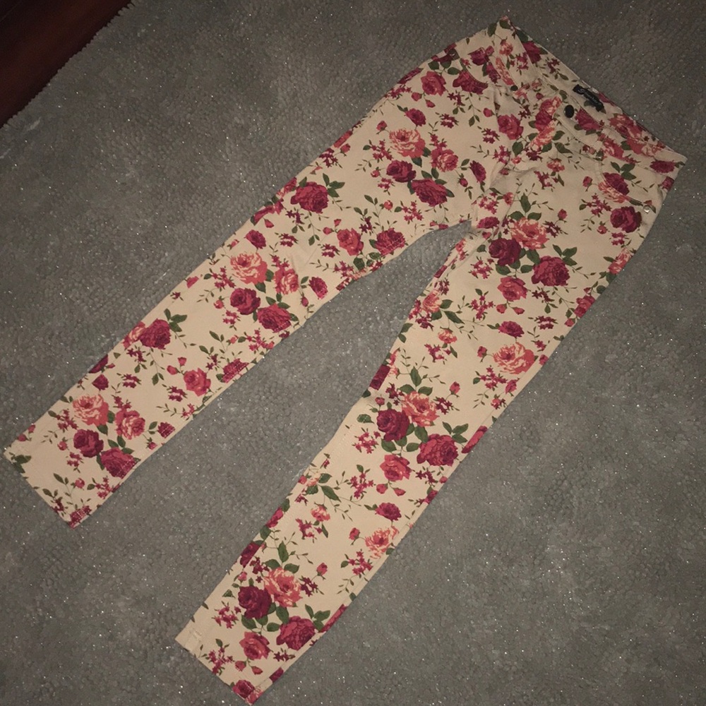 Cute floral jeggings
